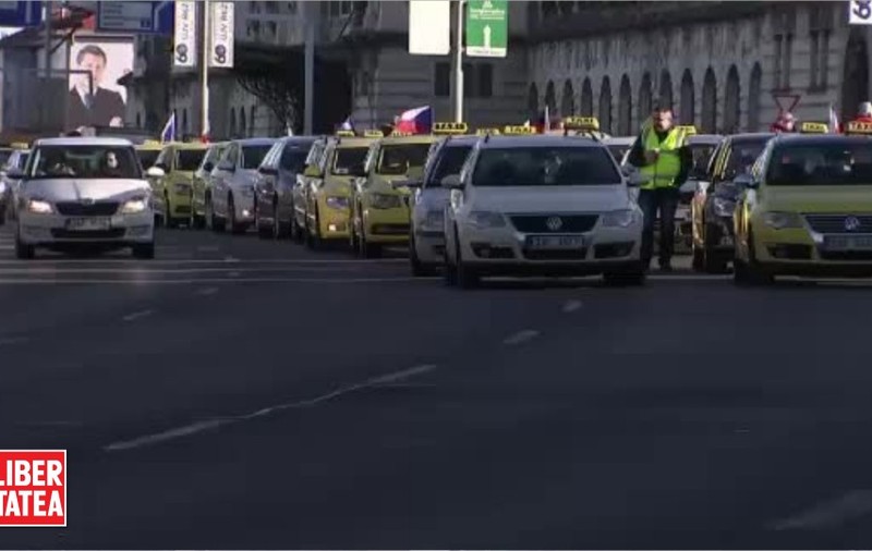 Taximetriștii protestează împotriva UBER|VIDEO