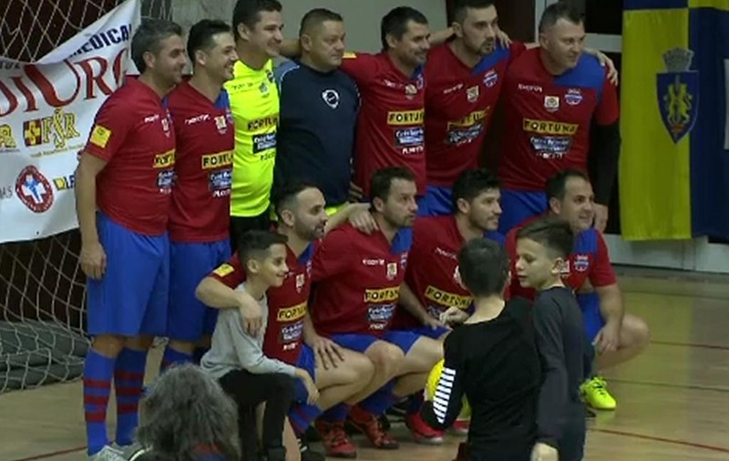 ”Turneul lupilor 2018”, la Sala Sporturilor Olimpia din Ploiești. A câștigat Steaua old boys