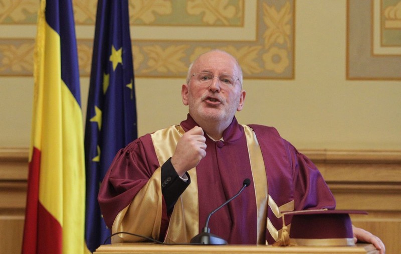 Frans Timmermans, la SNSPA: Putin făcea în România ce face acum în Ucraina, dacă țara nu era membră UE