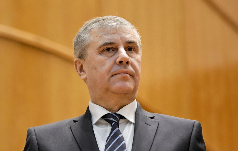 Lucian Pahonțu a fost trecut în rezervă printr-un decret semnat de Klaus Iohannis, dar rămâne la conducerea SPP