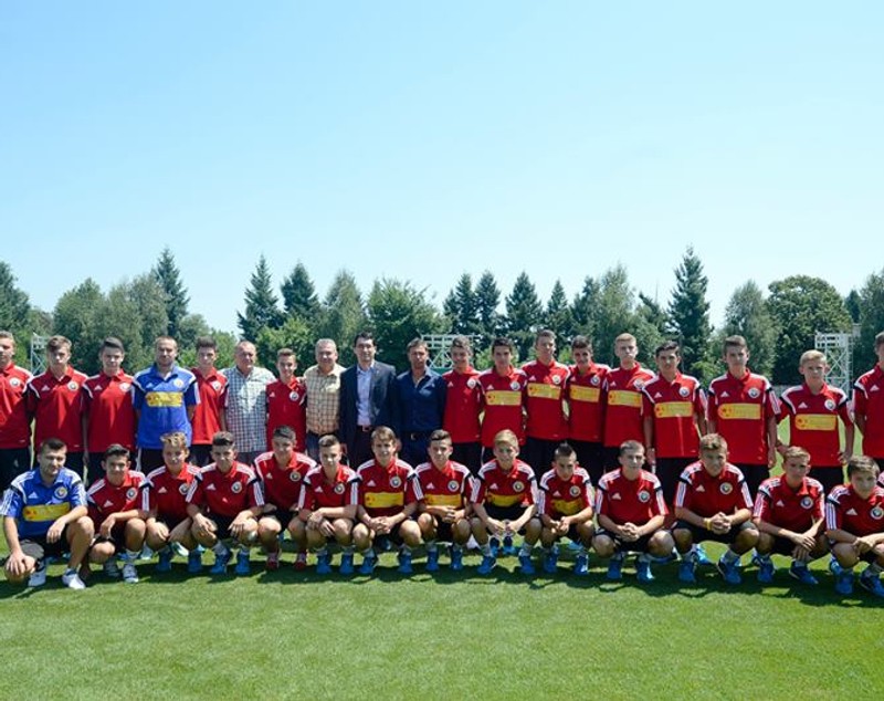 Federația Română de Fotbal lucrează în Centre de Excelență / GALERIE FOTO