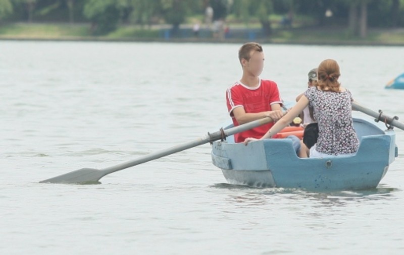 Au descoperit cadavrul unei femei în lacul Herăstrău