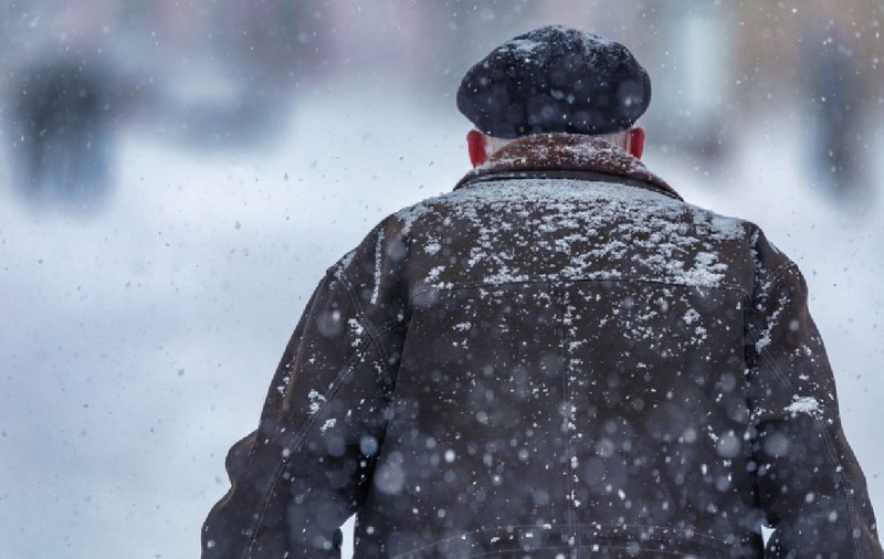 Avertizare meteo ANM de ploi, vânt, răcire și ninsori în România. Vreme severă până joi dimineață