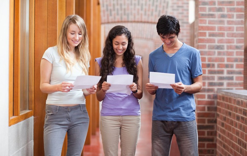 Rezultate simulare BAC 2025. Cum află elevii notele de la simularea la Bacalaureat