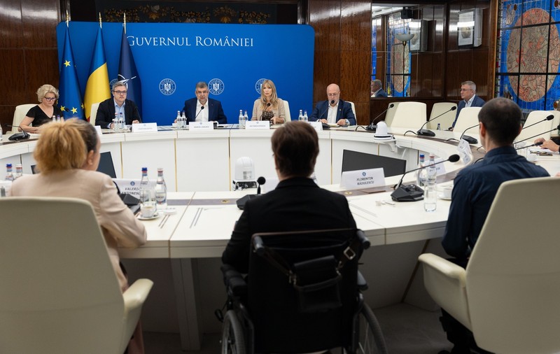 Ciolacu anunță lege specială pentru pensiile românilor cu dizabilități, ca să repare problema scăderii după recalculare