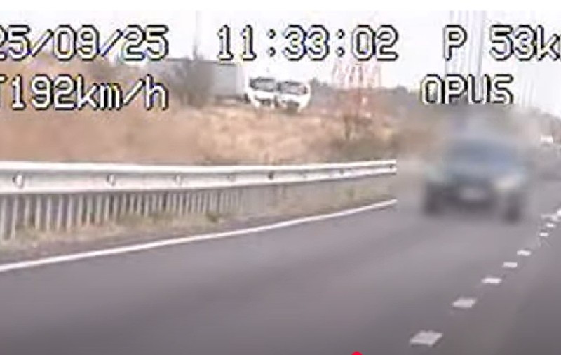 Un șofer din Craiova, de 61 de ani, surprins de radar cu 192 de km/h. Ce măsuri au luat polițiștii