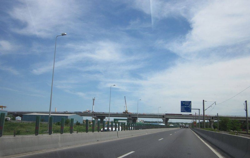 ”Crește” autostrada din România! Află unde se dă în folosință o nouă bucată de șosea cu șase benzi