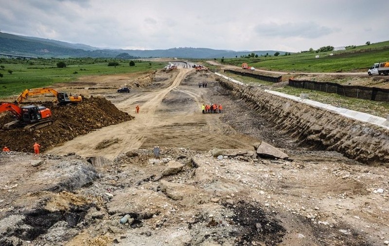 HARTĂ. Autostrăzile lui Ceaușescu au rămas pe hârtie la 50 de ani distanță. Cum arată acum infrastructura rutieră a României