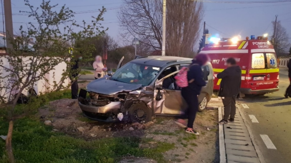 Microbuz cu 18 pasageri, implicat într-un accident, în Giurgiu. Care este bilanțul victimelor