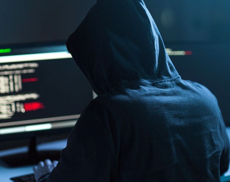 Cum arată o fermă clandestină de minat criptomonede. ANAF a găsit una la Satu Mare