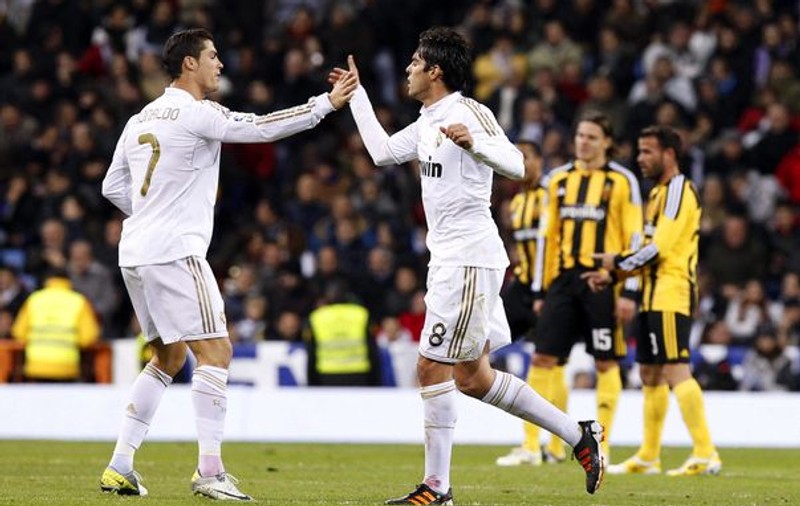 Barcelona s-a împiedicat la Villareal, Real Madrid are avans de 7 puncte