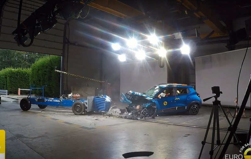 Dacia Spring, o singură stea la testele de siguranță EuroNCAP. Zoe, cealaltă mașină electrică a grupului Renault, scor și mai slab