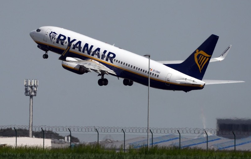Ryanair, amendată cu 108 milioane de euro în Spania, din cauza taxelor abuzive pentru bagajele de mână. CEO: „Aceste amenzi ilegale se bazează pe o lege veche”