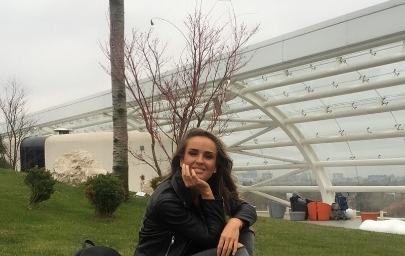 Diana Munteanu, complet nemachiată! Le-a arătat tuturor cum arată când se trezeşte!