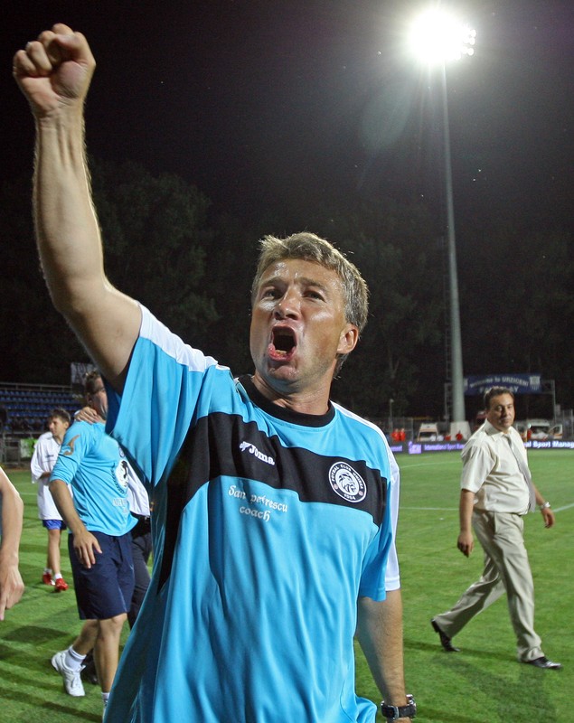 După ratarea cu Suedia, Dan Petrescu a fugit în Caraibe două săptămâni