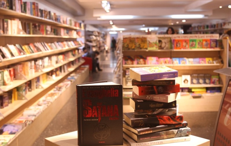 Se deschid librării sezoniere pe litoral!