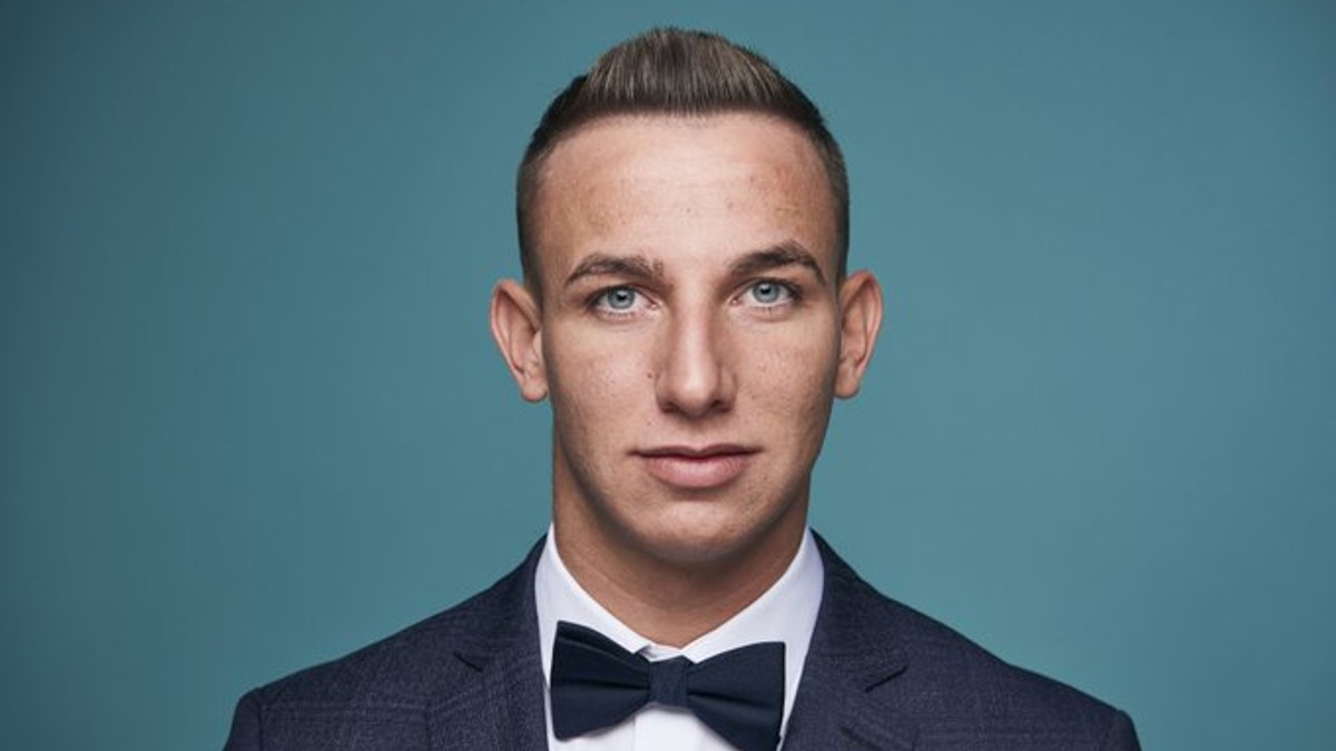 Un tânăr născut la Oradea a câștigat „Premiul Puskas”, pentru cel mai frumos gol al anului! A urcat pe scena „FIFA The Best” alături de nume grele din fotbalul mondial