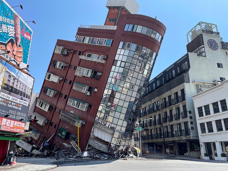 This photo taken by Taiwan's Central News Agency (CNA) on April 3, 2024 shows a damaged building in Hualien, after a major earthquake hit Taiwan's east. At least one person was feared dead and nearly 60 injured on April 3 by a powerful earthquake in Taiwan that damaged dozens of buildings and prompted tsunami warnings that extended to Japan and the Philippines before being lifted.,Image: 861963474, License: Rights-managed, Restrictions: China OUT - Macau OUT - Taiwan OUT / HONG KONG OUT - RESTRICTED TO EDITORIAL USE, Model Release: no