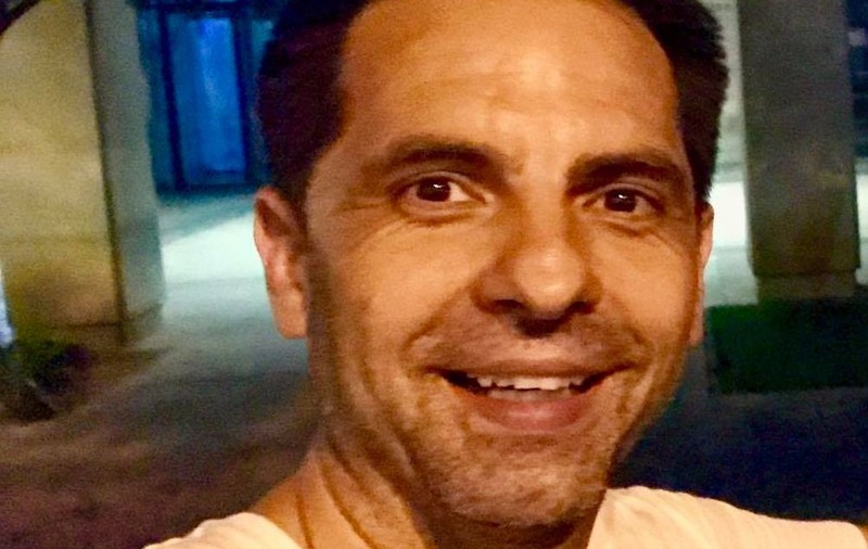 Dan Negru, selfie alături de familia lui. “Pun rar poze cu ei pe aici”