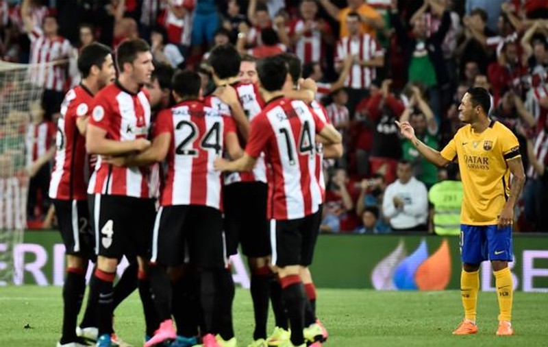 Barcelona a fost masacrată de Athletic Bilbao în prima manşă din Supercupa Spaniei. ^Başcii au deschis scorul de la mijlocul terenului / VIDEO