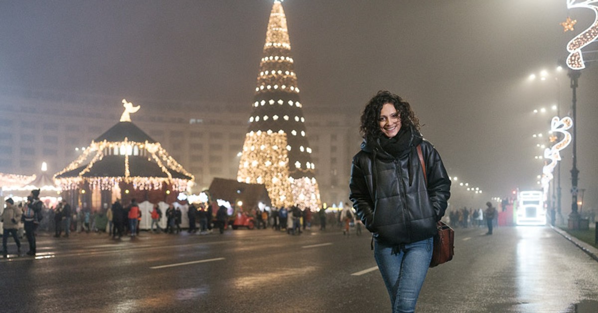 Oana Goliu în Piața Constituției, București, decembrie, 2019