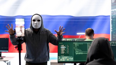 razboi-hibrid-rusia-hackeri