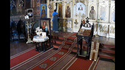 femeie-ucraina-filmata-fura-biserica-sfantul-fanurie-bucuresti