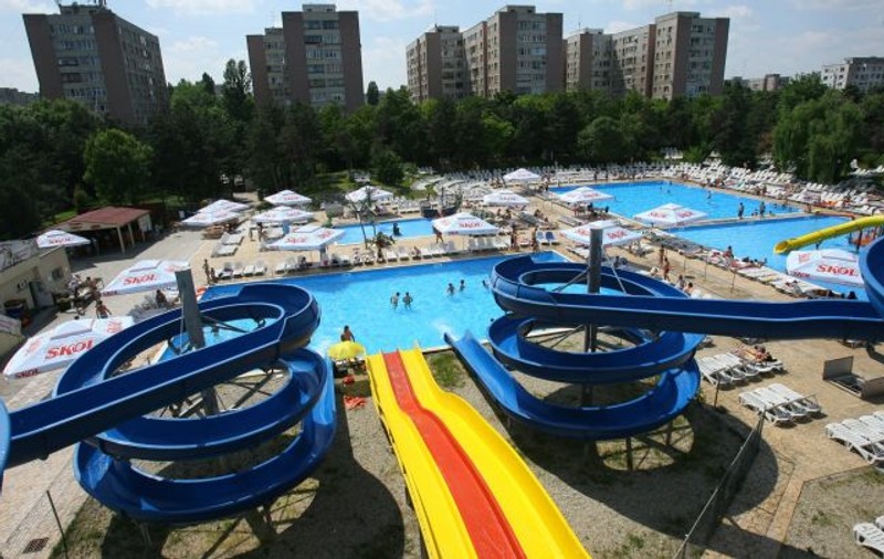 EXCLUSIV / Nuțu Cămătaru a făcut ”valuri” în bazinele lui Borcea