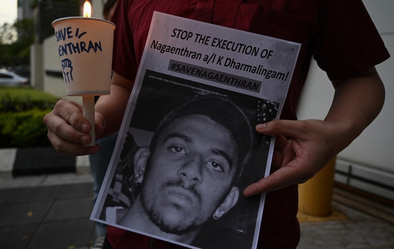 Un traficant de droguri condamnat la moarte în Singapore a scăpat de execuție pentru că avea COVID-19