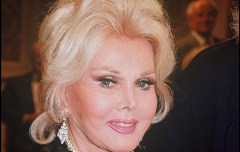 Piciorul actriţei Zsa Zsa Gabor a fost amputat
