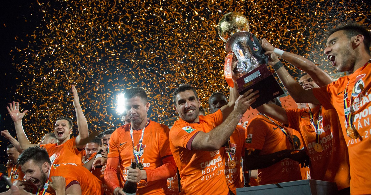 Istoria lui CFR Cluj. De la abonament la Divizia B, la promovarea din 2004, de la Liga Campionilor, la insolvență. Cine e patronul care a făcut CFR marfă!