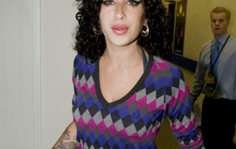 Amy Winehouse va plăti 37.500 $ pagube hotelului în care a stat