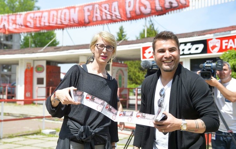 Monica Iagăr a fost făcută praf în fața stadionului Dinamo: ”Forza Steaua, nu? Oricare dintre noi am conduce mai bine clubul”