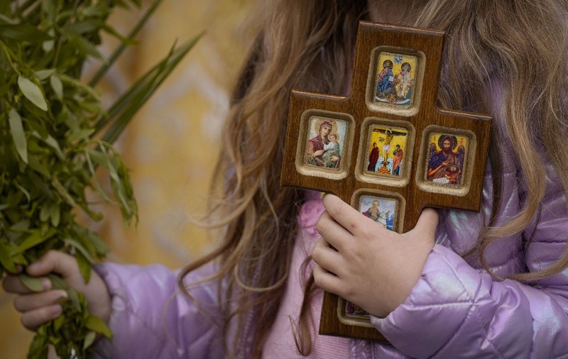 Religia, materia care rămâne în trunchiul comun, în planurile-cadru pentru liceu: „Nimeni nu se pune cu BOR, cea mai mare putere în stat”