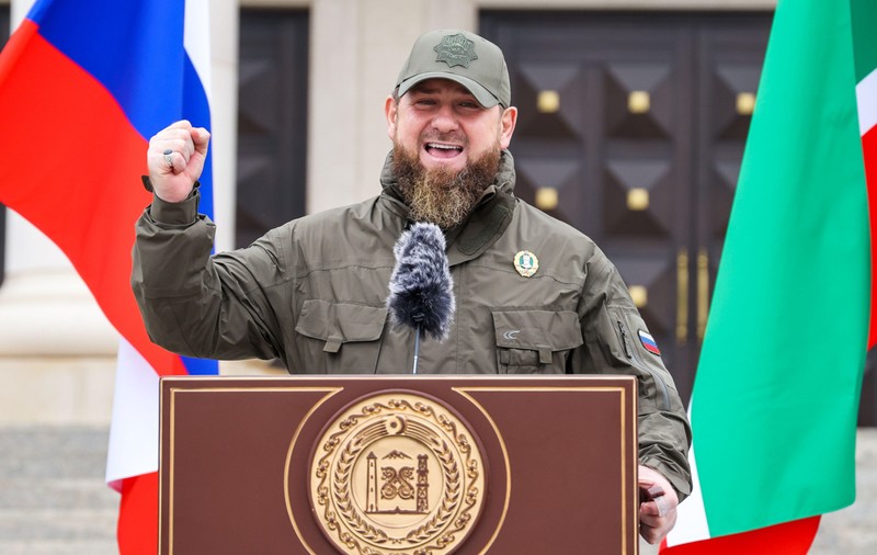 Ramzan Kadîrov anunță „eliberarea” unui sat pe care prorușii îl controlau din 2014