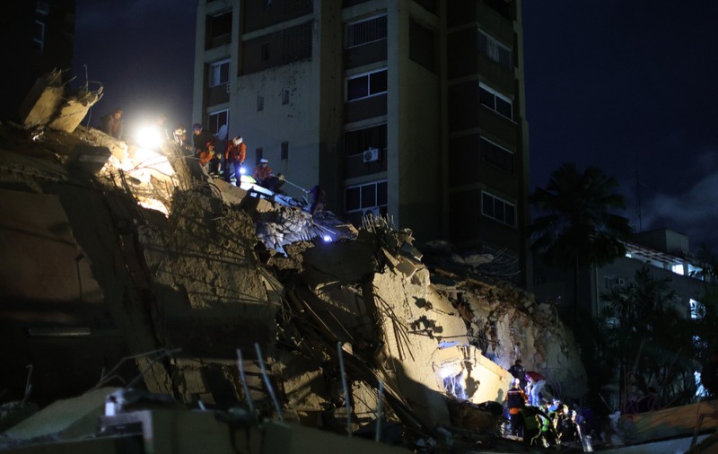 „Suntem aici!” Strigăte disperate de ajutor după cutremurele devastatoare de 7,2 și 7,5 grade din Venezuela: primele imagini cu dezastrul