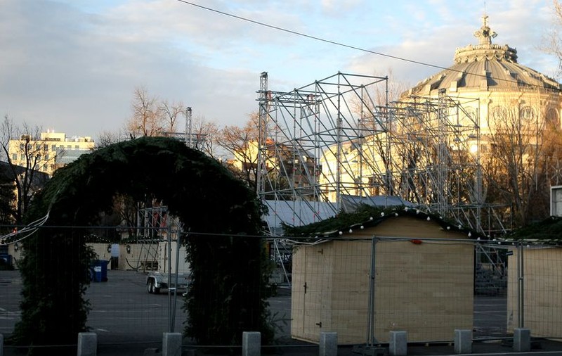 Circulaţie rutieră oprită în Piaţa George Enescu, pe 31 decembrie, pentru concertul de Revelion