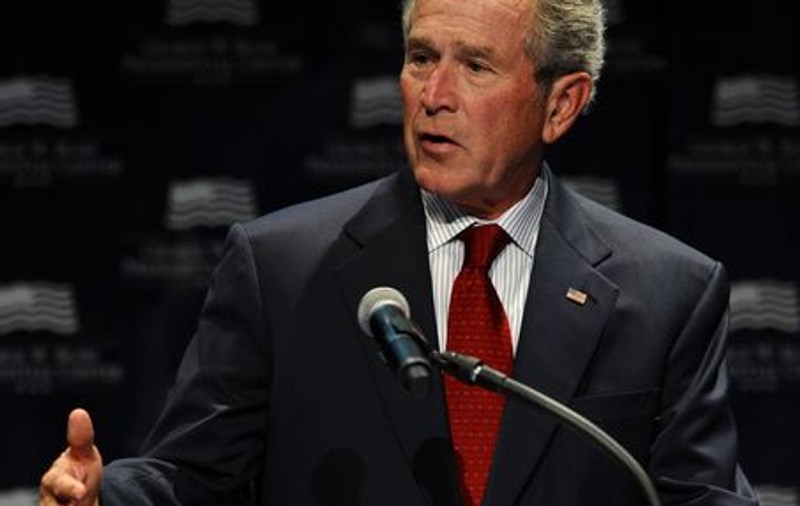 George W. Bush şi-a amintit de apariţia curcubeului de la Bucureşti