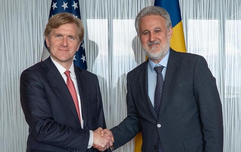 Marius Lazurca, discuții strategice la NATO cu oficialul american Elbridge Colby despre sprijinul militar al SUA în România