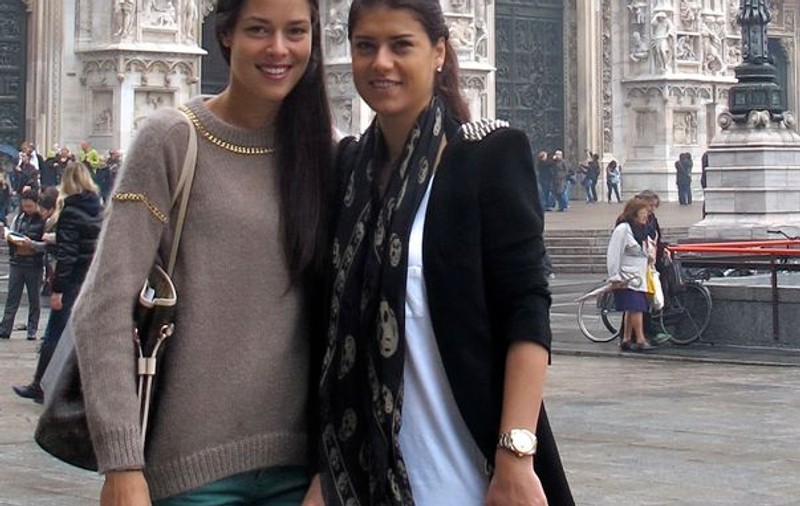 EXCLUSIV | SORANA CÎRSTEA, vacanţă doar cu buna prietenă ANA IVANOVIC. Vezi aici PRIMELE FOTOGRAFII!