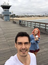 George Burcea, un gentleman în frig pe plaja Sunset Beach. Ce face Andreea Bălan înainte de nuntă