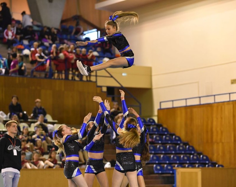 FOTO/ Frumusețe de spectacol. Majoretele au ridicat sala în picioare la Campionatul Național de la Cluj