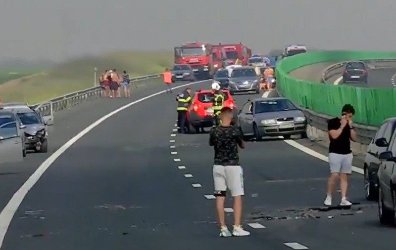 Ceața densă de pe A2, care ar fi dus la accidentele în lanț, „un fenomen destul de rar vara”. De ce nu a fost emisă alertă