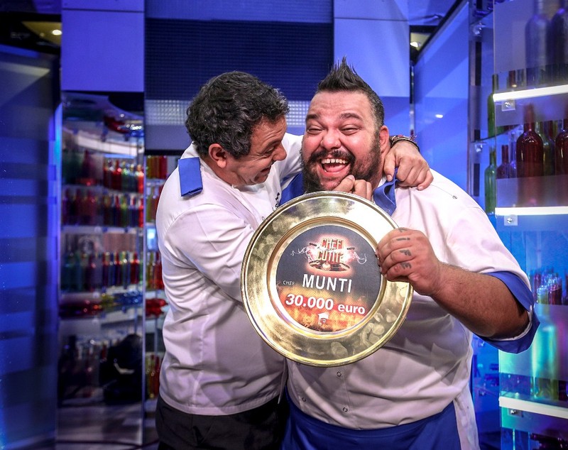 Ce face Munti, câștigătorul "Chefi la cuțite", cu banii. "Am niște datorii față de echipă, pe care trebuie să le plătesc" | FOTO