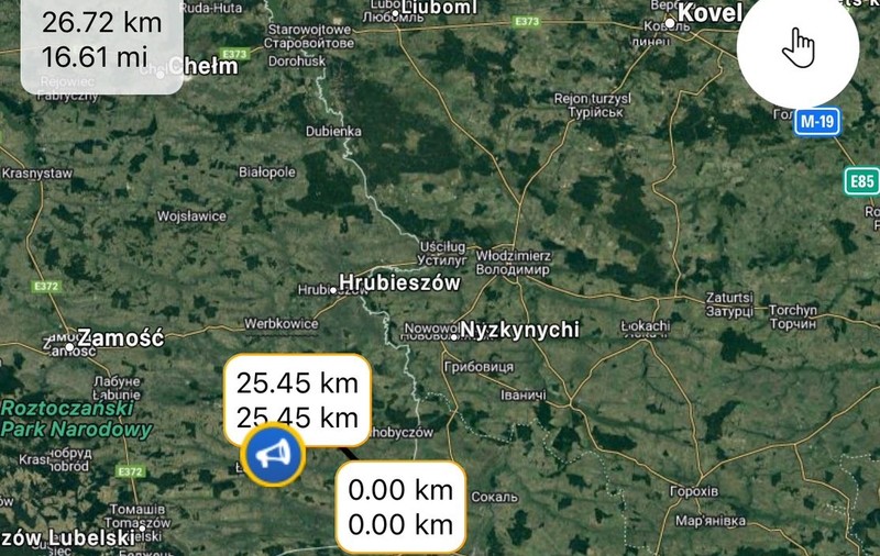 O sută de soldați caută „aparatul zburător”, o dronă rusească probabil, care a intrat luni în Polonia. Reacția NATO