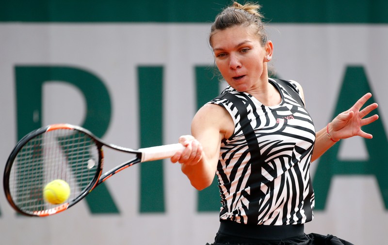 Simona Halep și-a tras perucă. Pe cine a imitat cea mai valoroasă sportivă a României / VIDEO