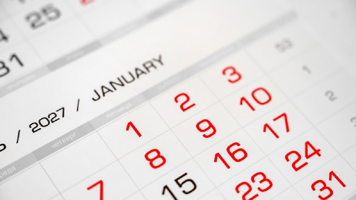Zile libere 2027: câte zile libere legale sunt anul viitor și în ce luni cad - Imagine parţială cu fila din calendar corespunzătoare lunii ianuarie