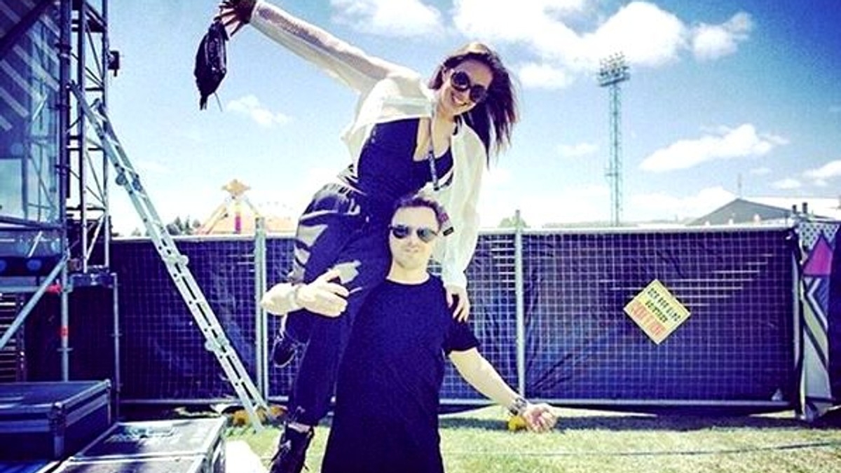 Românca Adina Butar și DJ-ul Markus Schulz se pregătesc de nuntă. Totul despre evenimentul care va avea loc la Ibiza