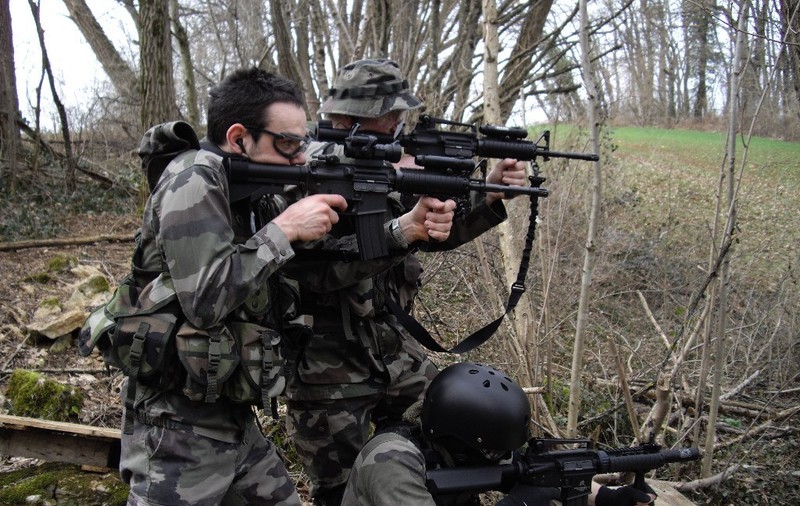 Doi tineri din Tulcea au fost împușcați în cap cu o armă tip airsoft