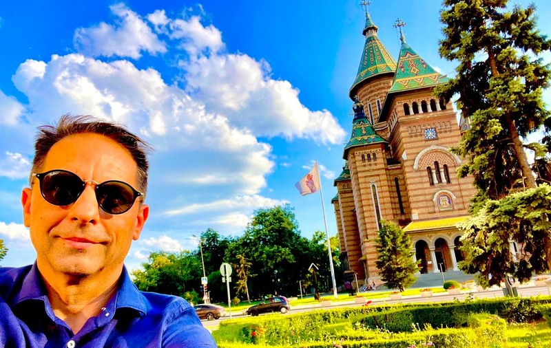 Întors acasă, la Timișoara, Dan Negru s-a dezlănțuit: „Noi am votat în anii ăștia toți păcălicii. Eu am fost complice”